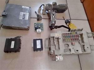 2003 up Toyota Prado 120 series V6 petrol lock set for sale