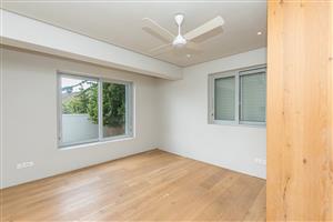 Stunning Camps Bay Bachelors Apartment