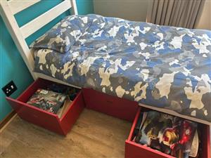 2 x single beds.