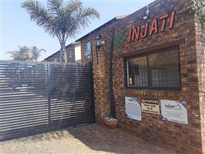 Townhouse For Sale in Glen Marais Ext 3