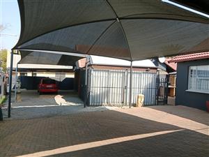 3 Bedrooms 2 Bathrooms Brackendowns