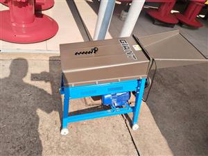 Maize Thresher 