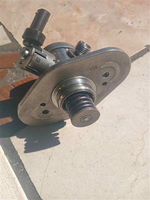 2019-2023 BMW X7 G07 4.4L M50I FRONT LH ENGINE HIGH PRESSURE INJECTION FUEL PUMP