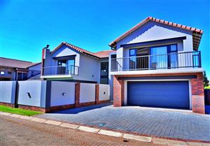 Brand-New Luxury Home in Exclusive Gated Estate