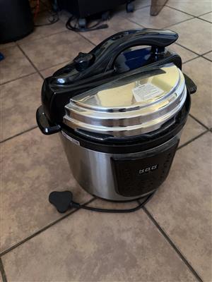  Pressure Cooker – For Spares / Repair – 