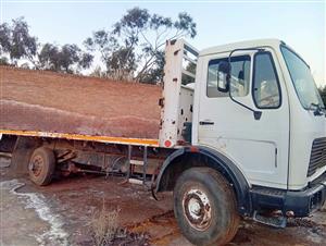 Flat bed loading bin for 8 ton trucks