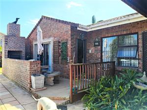 Versatile Family Home with Flatlet in Wavecrest