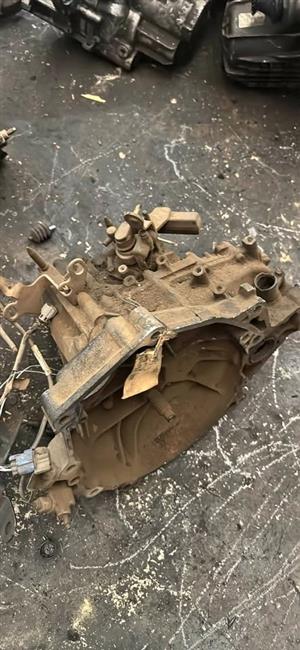 Honda. D16 civic ballade 5 speed Gearbox manual