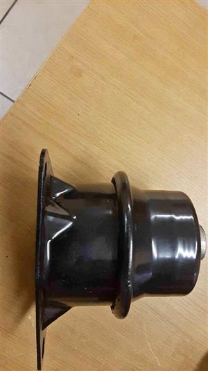 HONDA CIVIC ENGINE MOUNTING. BRAND NEW. FOR VARIOUS OTHER CARS TOO