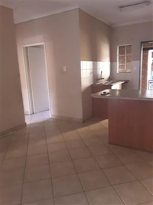 Townhouse For Sale in Elspark & Ext
