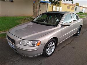 2005 Volvo S60 2.0T Automatic