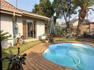 House For Sale in Alberton