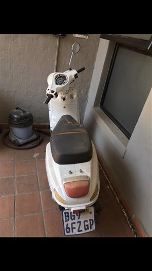 Scooter Mota mia 150 needs new key system put in . Engine re done a year ago