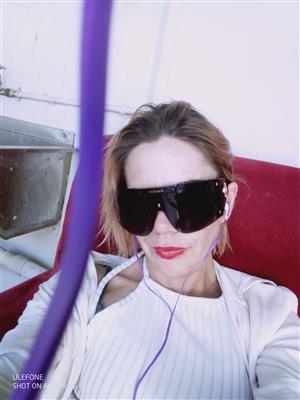 Only used them 3days no scratches but I did throw away the box they came in