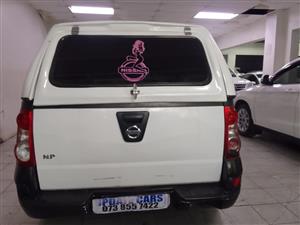 2010 Nissan NP200 1.6i Manual White color with Canopy 90000km 