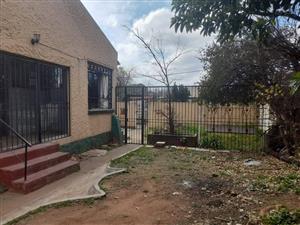 2 Bedroom House to Let – Primrose, Germiston 