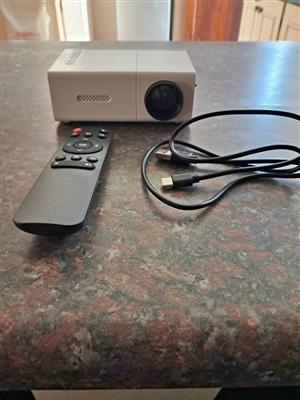 Multimedia Projector (LED). Collection in Boksburg North.