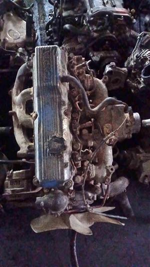 Complete Toyota Dyna 3.7L 14b engine and gearbox for sale