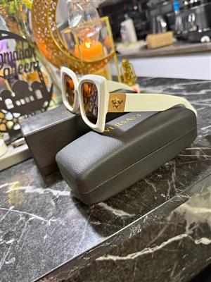 Over size authentic female versace sunglasses still brand new