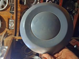 Isuzu old midel, wheel cap