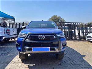 2022 Toyota hilux 2.8 gd-6  Extra cab 4.4
