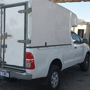 Toyota Hilux 2.5 single Cab D4d Manual with Canopy 