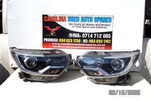 Renault Triber left and right side halogen headlight (2020)