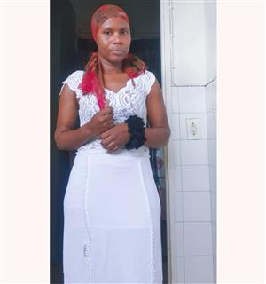 Zimbabwean maid needs stay in or stay out job asap