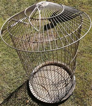 LARGE BIRD CAGE – GOOD CONDITION