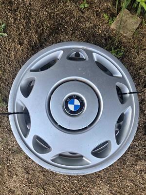 BMW E36 WHEEL CAPS X 4.  