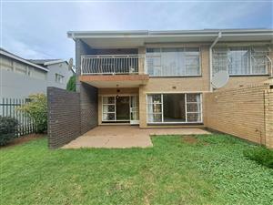 STUNNING TOWNHOUSE TO LET IN THREE RIVERS
