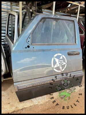 2006–2010 Jeep Commander Front Right (Passenger) Door Shell