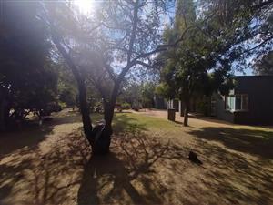 This substantial 10,000 square meter investment property in Heatherdale