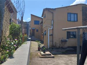 Lovely Home, Croftdene, Chatsworth