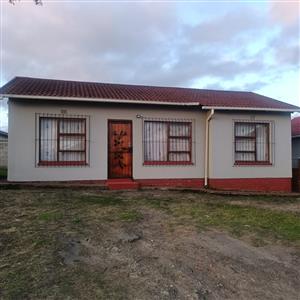 Three bedroom house with ensuit , lounge , kitchen and bathroom