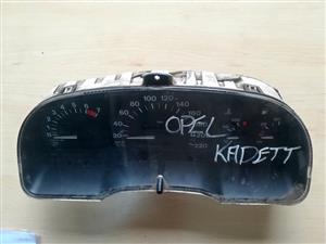 OPEL KADETT CLUSTER