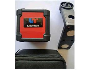 Self Leveling Red Beam Crossline Laser (Brand New)