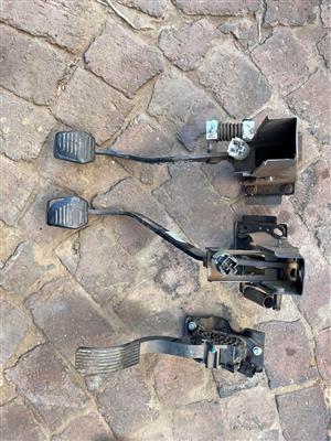 Mahindra scorpio pedals for sale