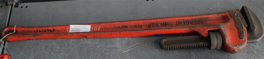 ORAGE CRECENT 36 INCH HEAVY DUTY PIPE WRENCH S065896A