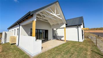 Country Calm Meets Modern Living – With a Kitchen You’ll Never Want to Leave