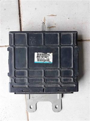 2001-2006 Mitsubishi Pajero 3.2L Computer Box