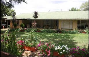 Small Holding For Sale in Doornkraal