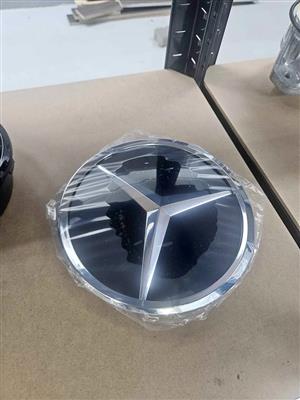 Mercedes Benz W204 & W205 Grille Badges