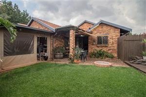 Welcoming Family Home for the Entertainer