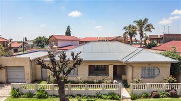 House For Sale in Actonville