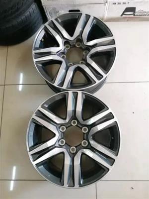 Toyota Hilux/Fortuner 17inch original mags to use for spare  wheel
