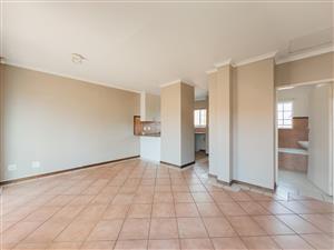 Townhouse For Sale in Mooikloof Ridge