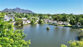 11 Paradyskloof Villas – A Retirement Dream in Stellenbosch