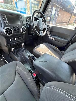 Jeep Wrangler 2.8 JK Body and Interior parts for sale