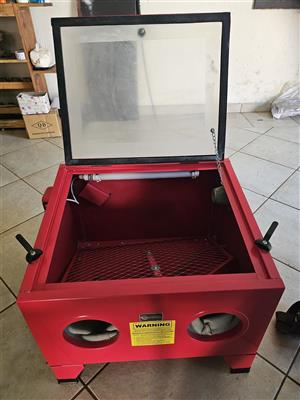 MAC AFRIC Bench Type Sand Blast Cabinet